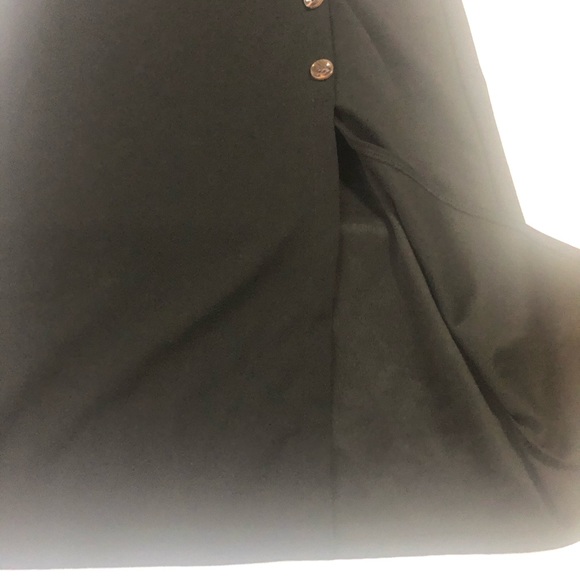 Sold - Picture 3 of 6